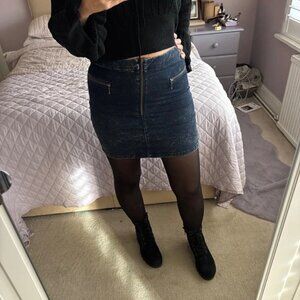 Stonewash stretch denim mini skirt